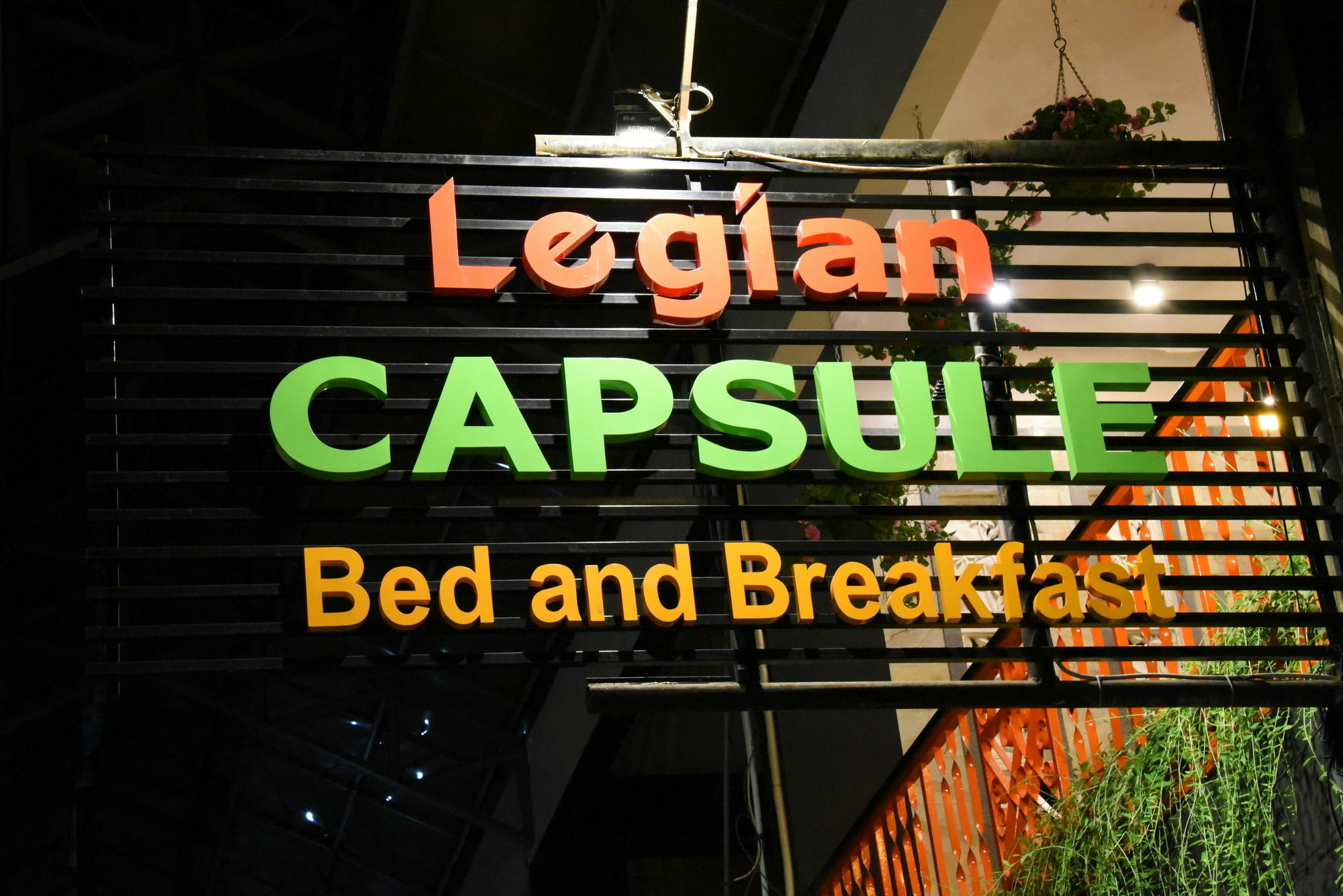 Legian Capsule Hotel Exterior photo